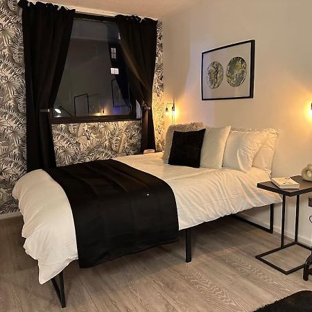 Spacious And Modern Flat In Archway ลอนดอน ภายนอก รูปภาพ