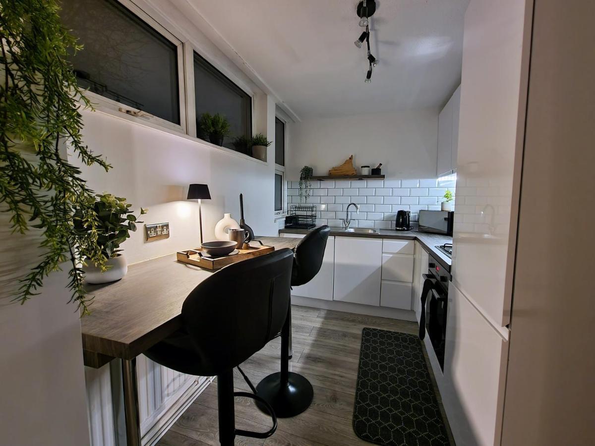 Spacious And Modern Flat In Archway ลอนดอน ภายนอก รูปภาพ