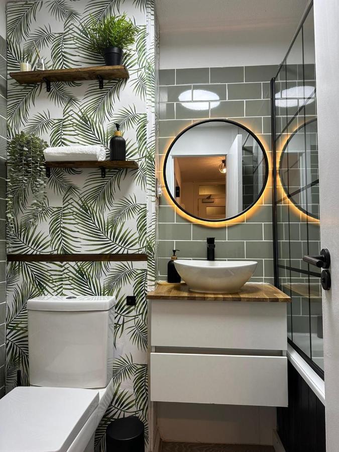 Spacious And Modern Flat In Archway ลอนดอน ภายนอก รูปภาพ