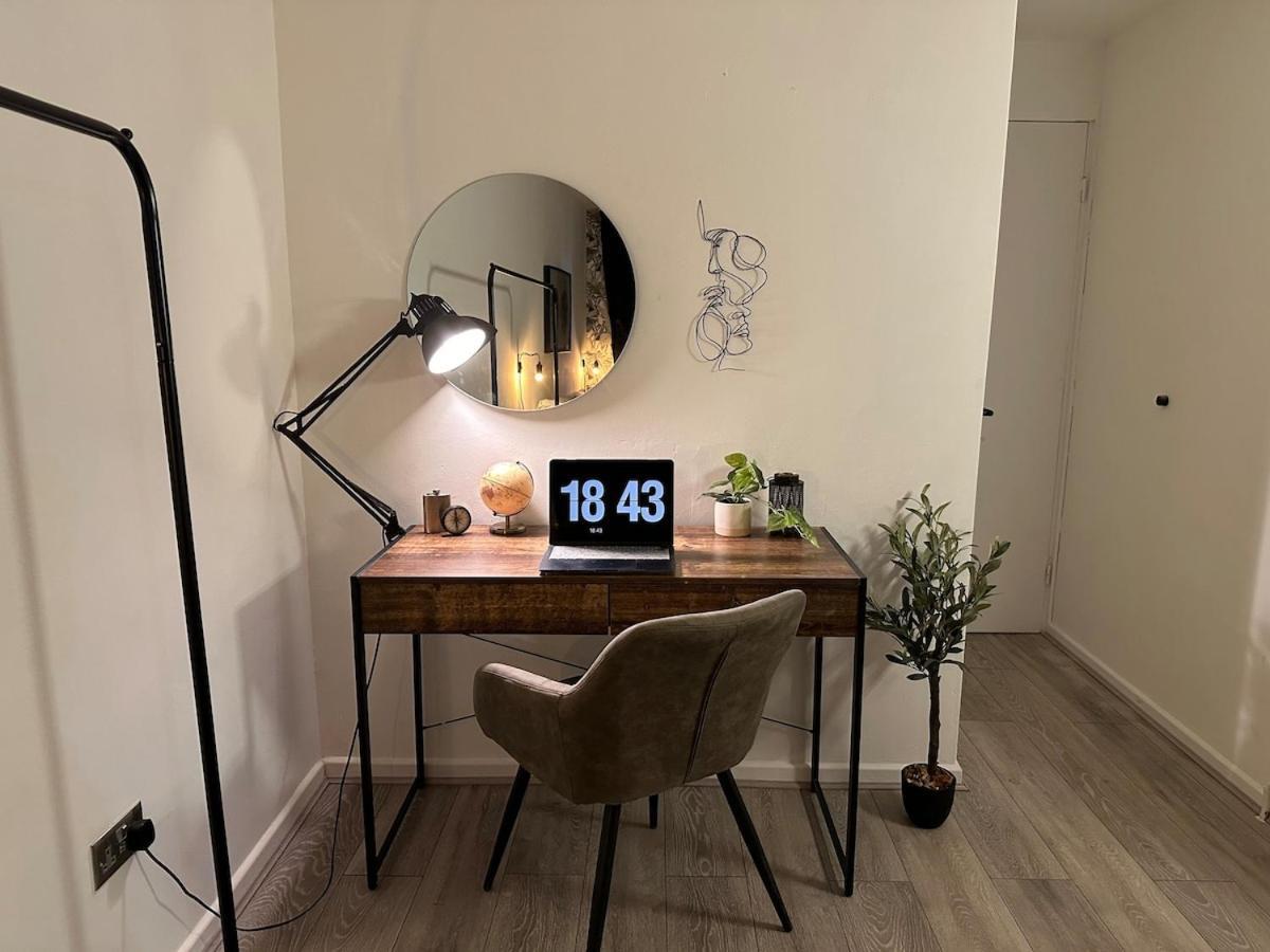Spacious And Modern Flat In Archway ลอนดอน ภายนอก รูปภาพ