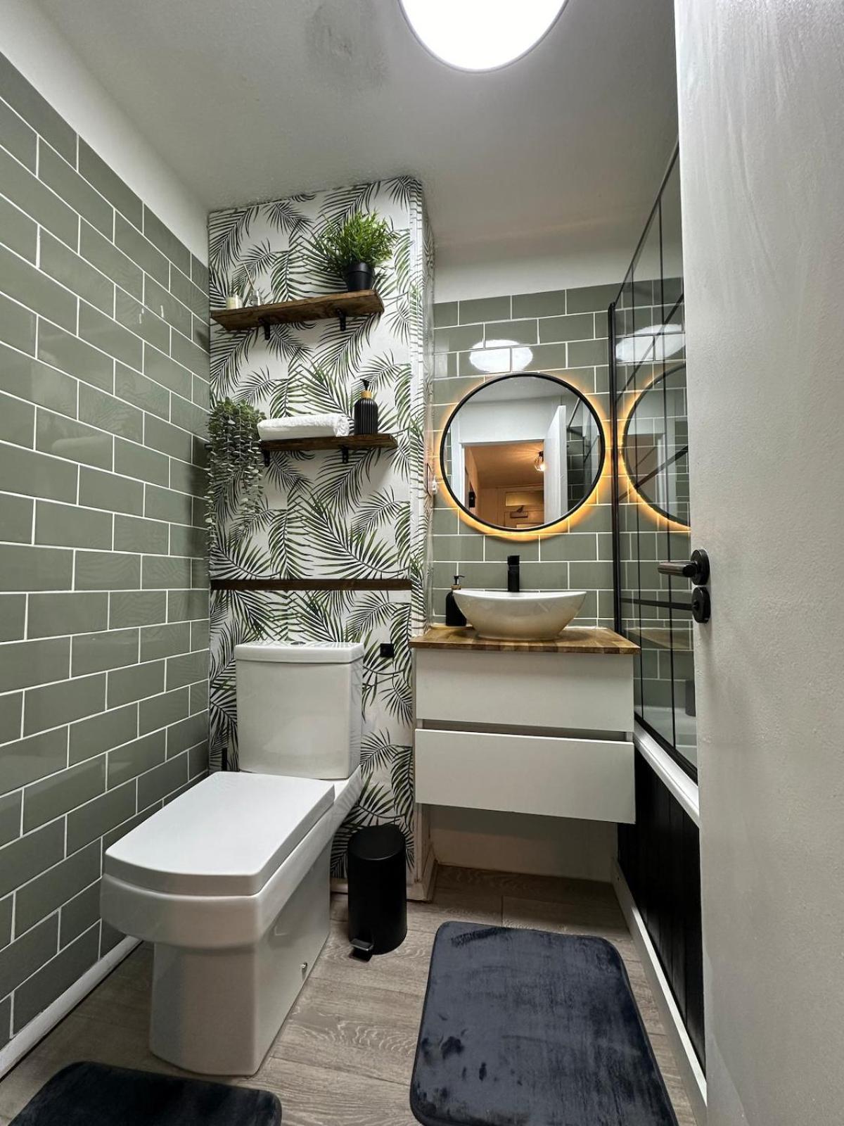 Spacious And Modern Flat In Archway ลอนดอน ภายนอก รูปภาพ
